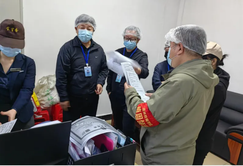 党建引领丨筑牢校园安全防线 —— 学院党委开展校园重点场所综合安全检查